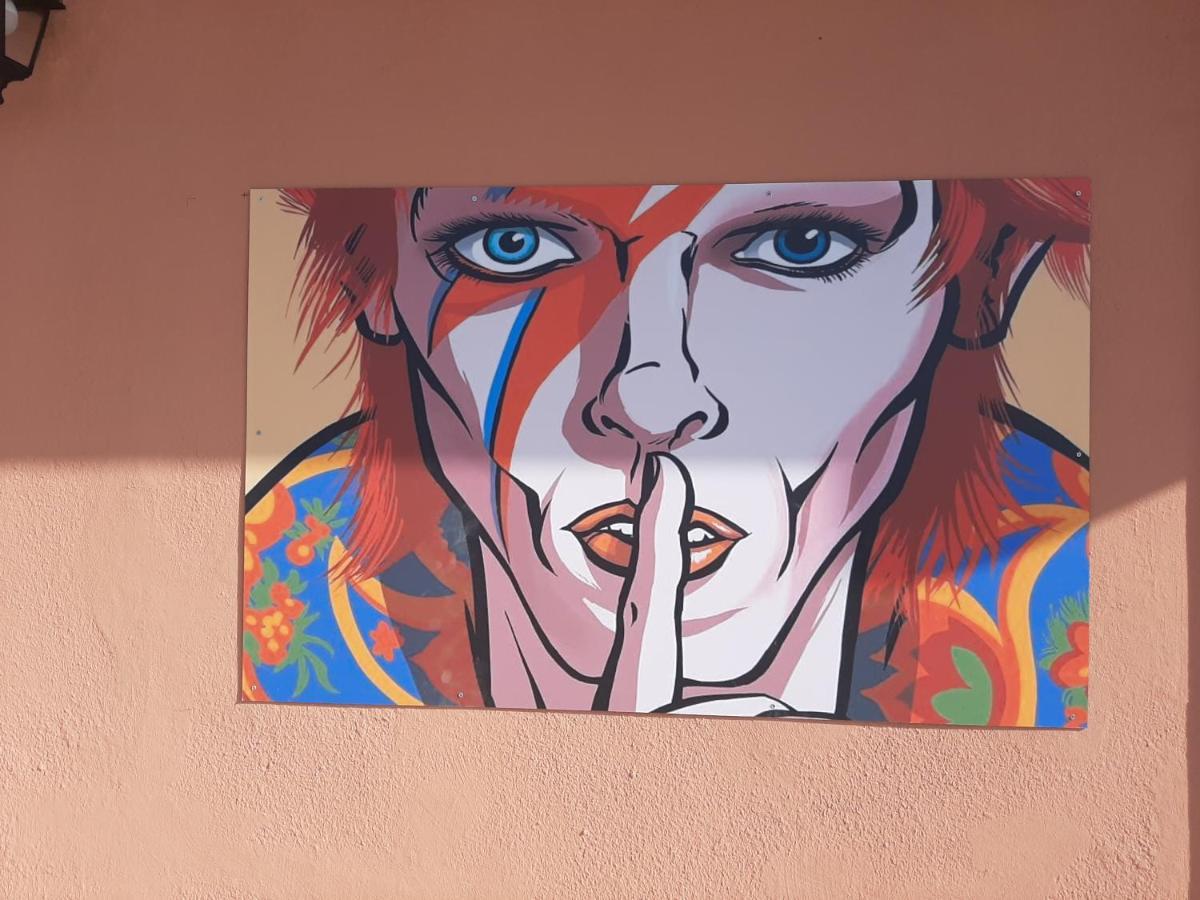 The Home Of Music Stars CTA Exterior foto
